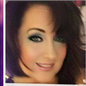 Meet your Posher, Paula